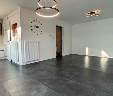 Appartement te huur in Hoeselt voor € 820 met 2 slaapkamers - Photo 3