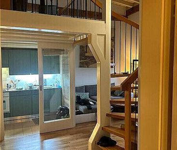 APPARTEMENT MANSARDÉ 2½ PIÈCES À GENÈVE - CENTRE, MEUBLÉ, DURÉE DÉT... - Foto 3