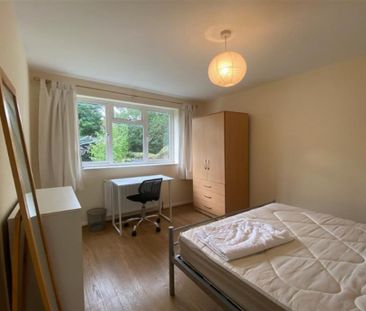 4 bedroom terraced house to rent - Photo 5