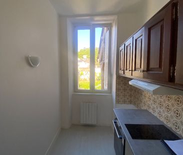 Location Appartement 1 pièce 26m² - Photo 2