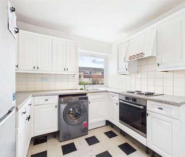 Boulters Gardens, Maidenhead, Berkshire, SL6 - Photo 1