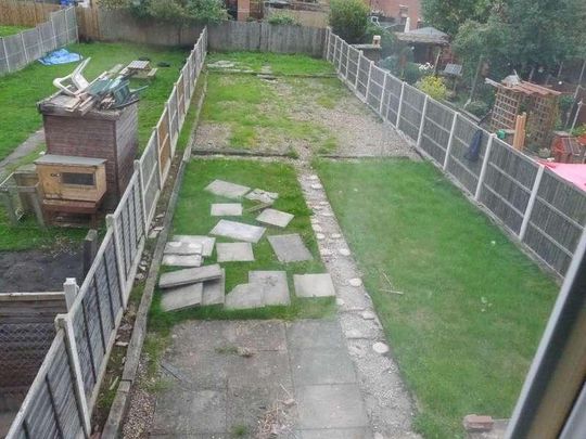 Clinton Street, Worksop, S80 - Photo 1