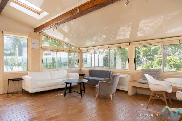 Villa pour 8 personnes avec piscine chauffée et petite vue mer au domaine de Valcros à La Londe les Maures - Photo 1