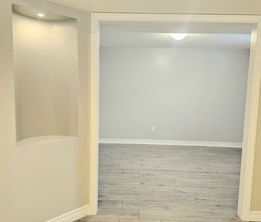 For Lease - 43 Naylor Drive, Bradford West Gwillimbury, Ontario - Photo 5