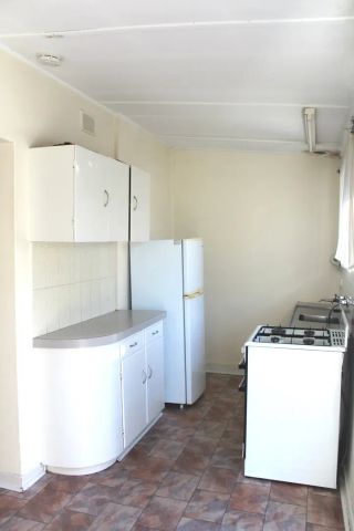 One Bedroom Unit Short Walk From the Beach! - Photo 5