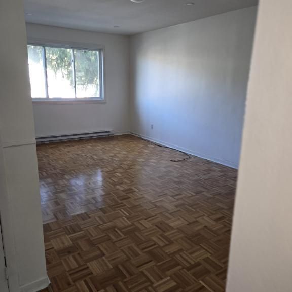 Appartement triplex 5 1/2 Longueuil - Photo 1