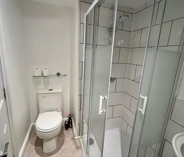 4 Bed End Terrace, Tivoli Road, SE27 - Photo 4