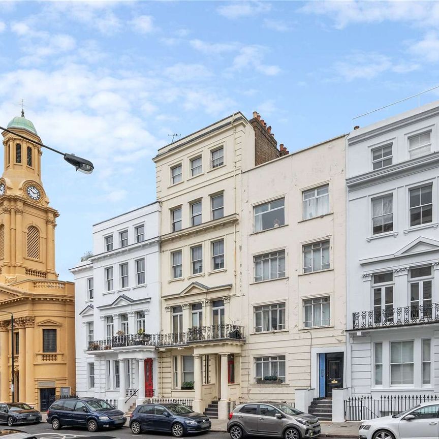 A wonderfully bright two bedroom apartment on Kensington Park Road - Photo 1