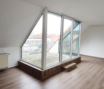 2-Raum-DG-Wohnung mit Balkon und Terasse - Photo 3