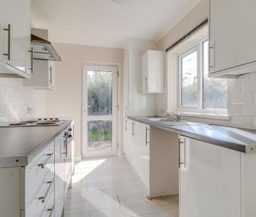 2 bedroom house to rent - Photo 1