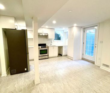 106 Vivians Crescent #Basement - Photo 6