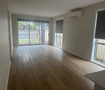 Modern Lifestyl Living - Photo 1