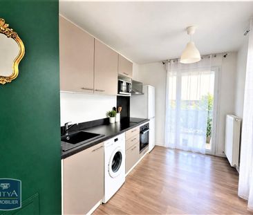 Location Appartement 3 pièces 75m² LILLE 59000 - Photo 6