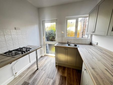 2 Bed Townhouse Richmond Close Leicester LE2 - Ace Properties - Photo 5