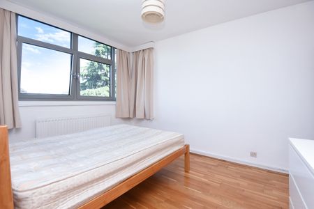 Inner Park Road, London, SW19 - Photo 3