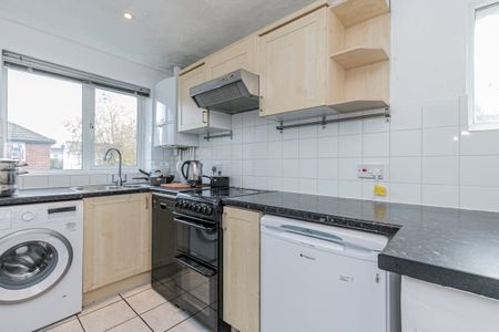 New High Street, Headington - Photo 5