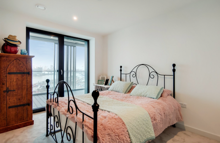 3 bedroom flat to rent - Photo 2