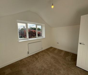 3 bedroom semi-detached house to rent - Photo 3
