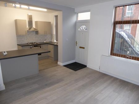 Woodview Place, Beeston, LS11 - Leeds - Photo 5