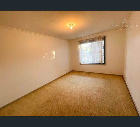 2/270 Fernleigh Road, Ashmont, NSW 2650 - Photo 4