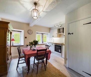 2 bedroom terraced house to rent - Photo 2