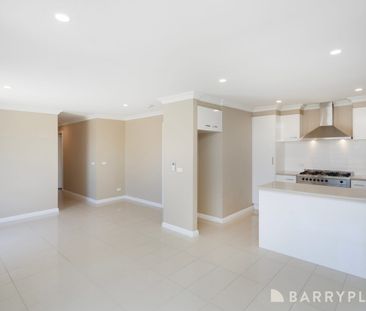 Low-Maintenance Lifestyle in the Heart of Sunshine West - Photo 4