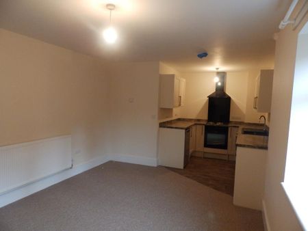 2 bedroom apartment to rent - Photo 4