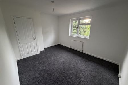 Swansea Road - Photo 2