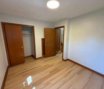 For Lease - 3 Bondhead Place Unit# Lower, Toronto, Ontario - Photo 2