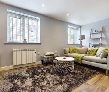 1 bedroom detached house to rent - Photo 3