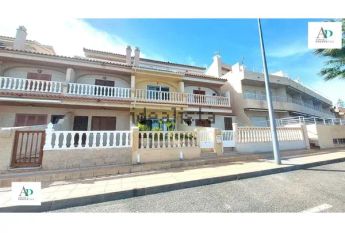 Alquiler de chalet adosado en Torre de la Horadada