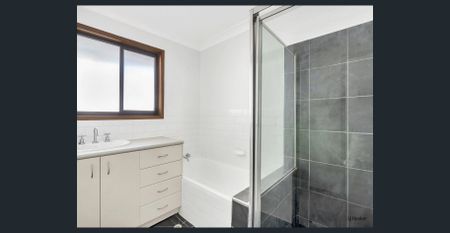 Modern Duplex In Quiet Cul-de-sac - Photo 3