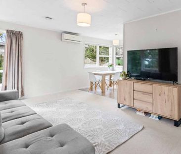 Wattle Downs, 3 bedrooms - Photo 2