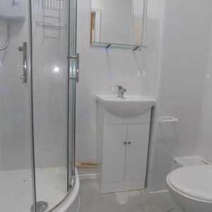 Ffordd Y Ffynnon, Bangor, Gwynedd, LL57 - Photo 3