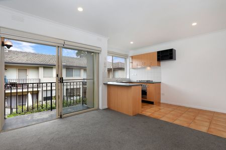 9/309 Heidelberg Road, Northcote VIC 3070 - Photo 3