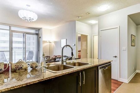 For Lease - 4070 Confederation Parkway Unit# 2001, Mississauga, Ontario - Photo 4