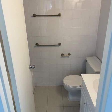 Spacieux appartement 4 ½ - 99 Place Charles-Lemoyne - Photo 4