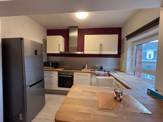 Appartement met twee slaapkamers in Liège - Photo 1