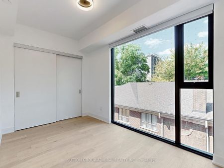 For Lease - 200 Keewatin Avenue Unit# PH408, Toronto, Ontario - Photo 4