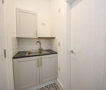 1 bedroom in a house share to rent - Photo 6