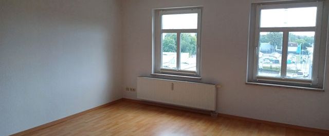 Schöne geräumige 2 Raum Dachgeschoss Wohnung mit Einbauküche ab sofrot zu vermieten - Foto 1