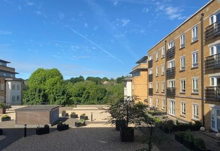 Ovaltine Drive, KINGS LANGLEY - Photo 3