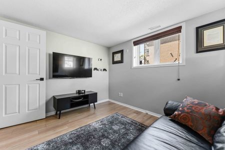 Ground‑Floor 2 Bedroom, 1.5 Bathroom – 110 Briargate Pvt, Unit 1 (Ottawa) - Photo 4