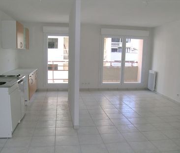 Appartement - 2 pièces - Jaude/Banque de France - Photo 6