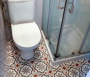 Logement à Paris, Location meublée - Photo 5