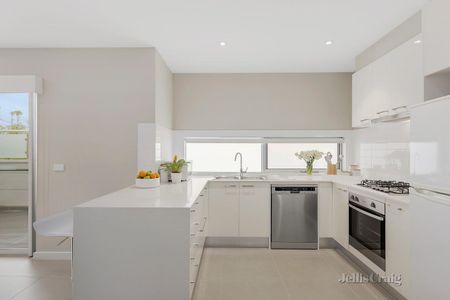 7/3 Franklin Road, Doncaster East - Photo 4