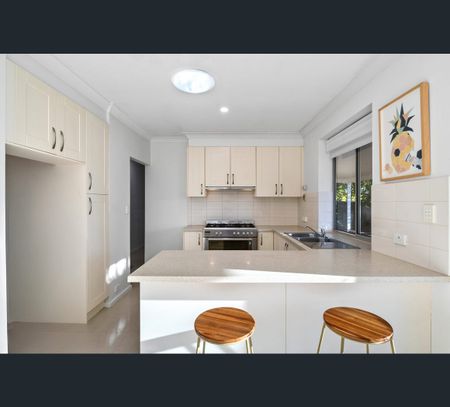 13 Parham Crescent, Port Noarlunga, SA 5167 - Photo 3