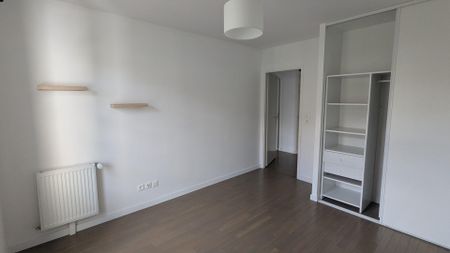 location Appartement T3 DE 64m² À ANDRESY - Photo 2