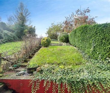 4 bedroom semi-detached house to rent - Photo 6