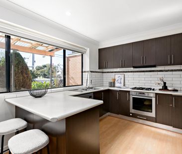 Charming 3-Bedroom Family Home with Modern Comforts and Outdoor Appeal - Photo 2